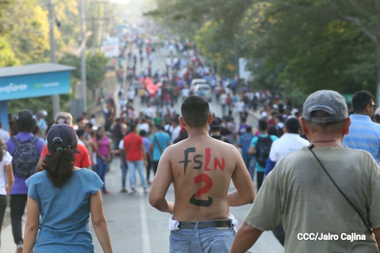 Pueblo de Le&oacute;n conmemora el 37 Aniversario de los H&eacute;roes y M&aacute;rtires de Veracruz